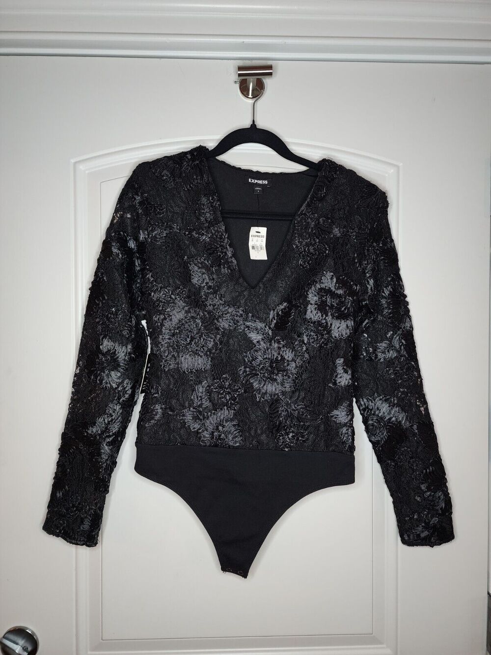 NWT EXPRESS Black Lace Embroidered V-Neck Long Sleeve Thong Bodysuit XS
